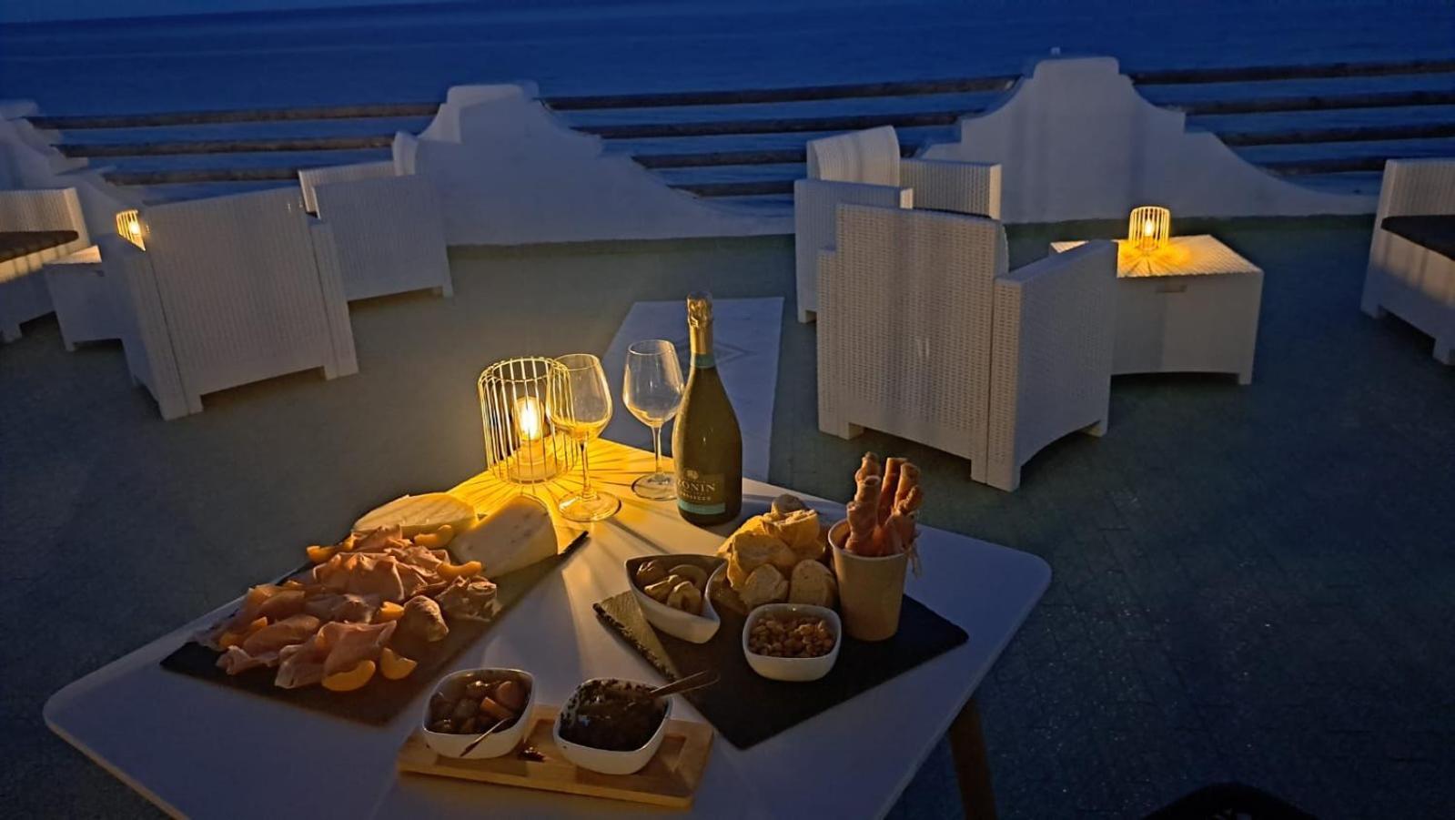 Hotel La Riva à Lido di Noto Extérieur photo