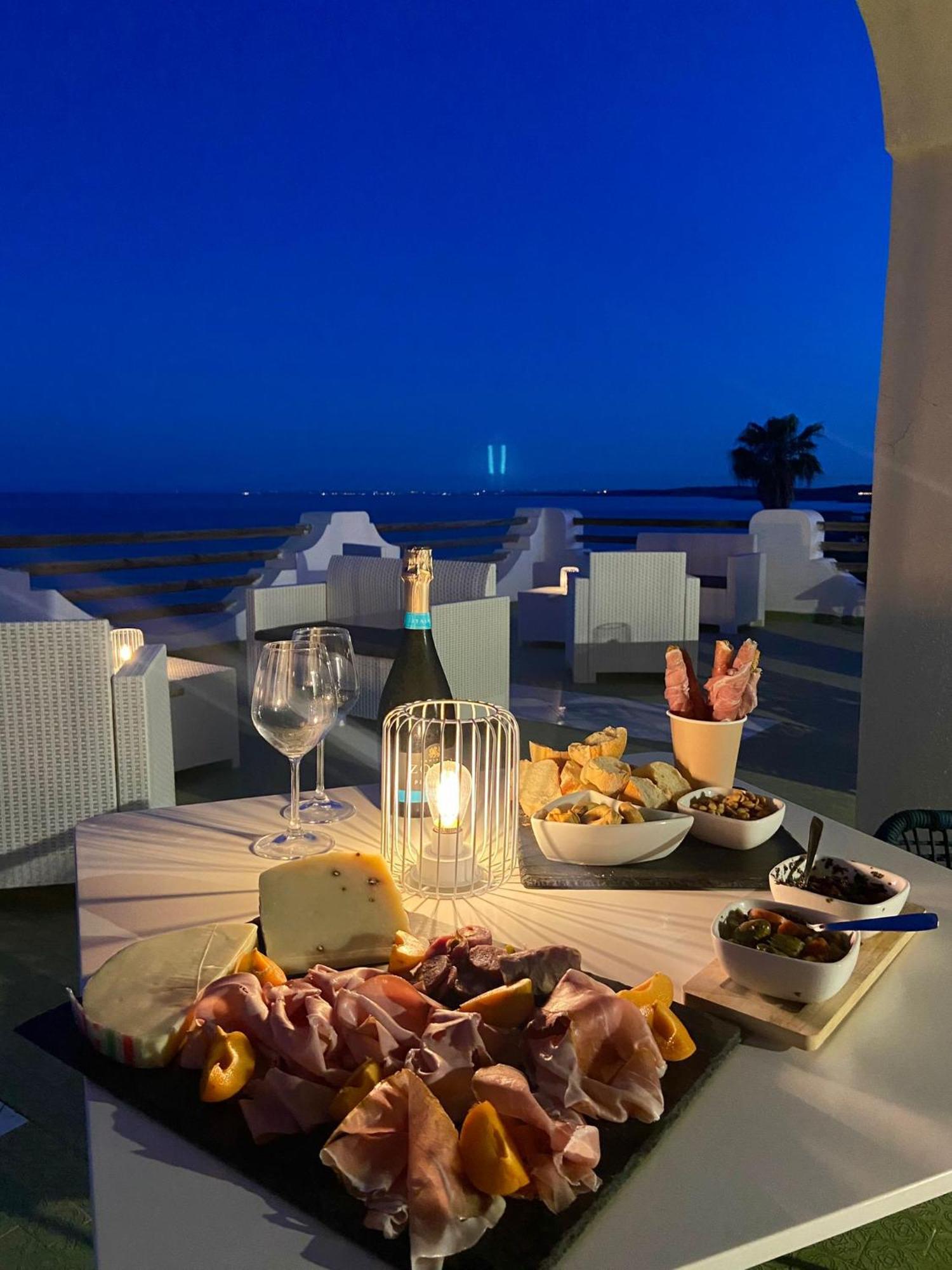 Hotel La Riva à Lido di Noto Extérieur photo